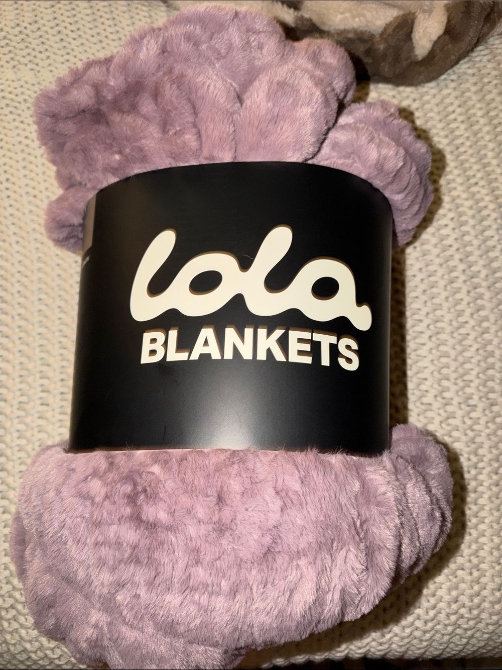 BRAND NEW huckleberry harvest LOLA BLANKET size medium